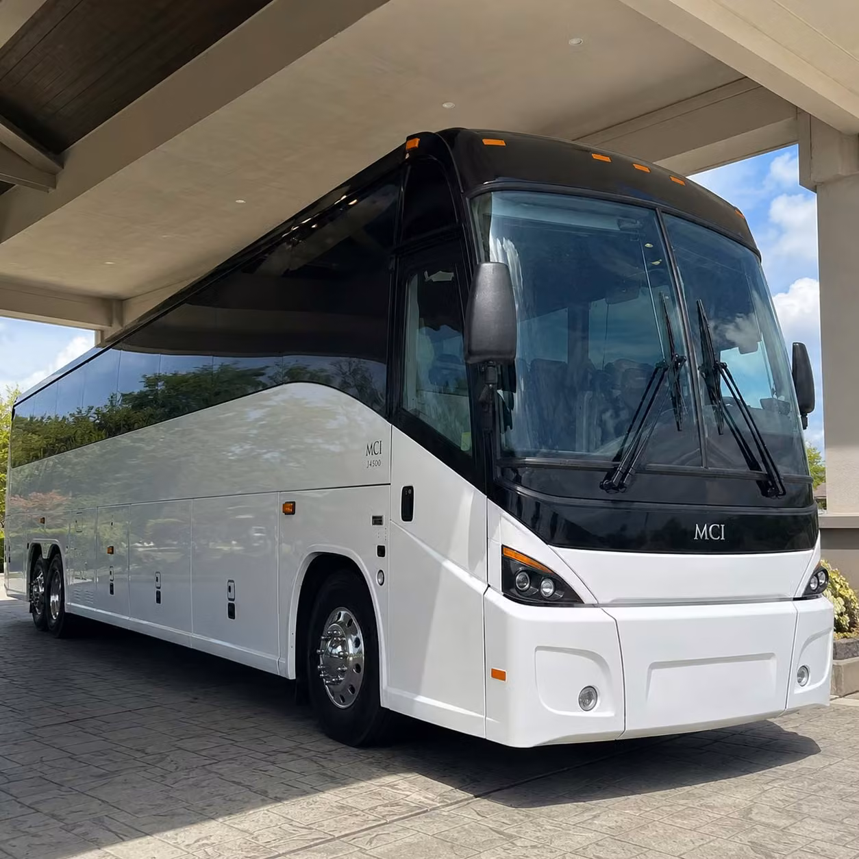 school field trip bus rentals in longmont